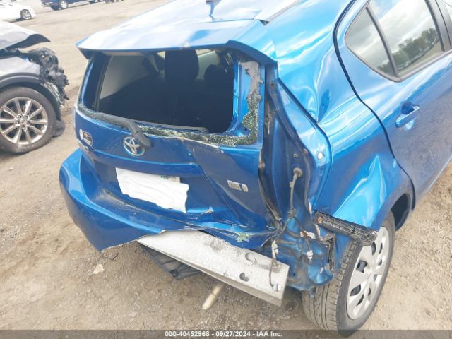 JTDKDTB39E1568660 Toyota Prius C One