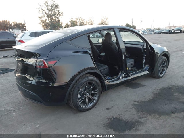 2024 TESLA MODEL Y 7SAYGAEE5RF194549 Photo 3