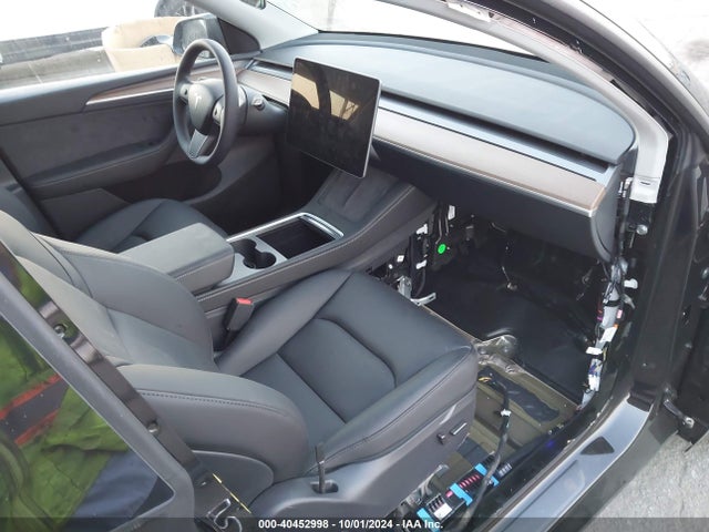 2024 TESLA MODEL Y 7SAYGAEE5RF194549 Photo 4