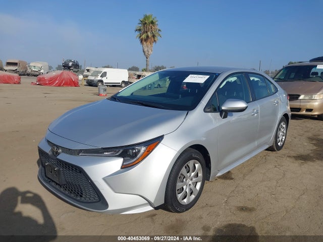 Toyota COROLLA LE 2021 JTDEPMAE3MJ165978 Image 2