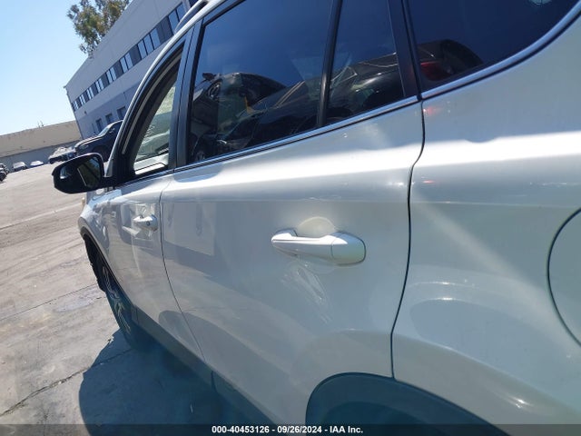 Toyota RAV4 LE 2016 JTMZFREV3GJ073320 Image 14