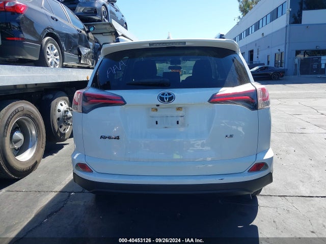 Toyota RAV4 LE 2016 JTMZFREV3GJ073320 Image 16