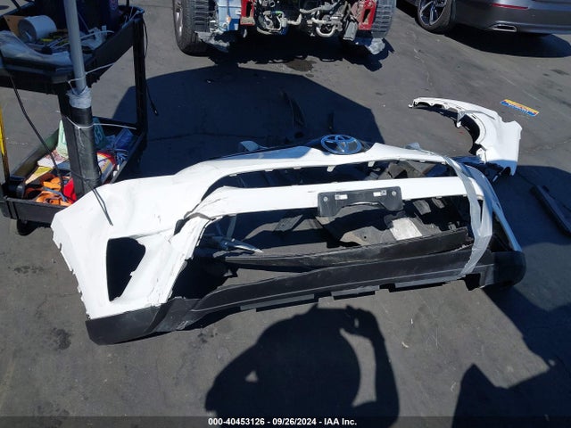 Toyota RAV4 LE 2016 JTMZFREV3GJ073320 Image 17