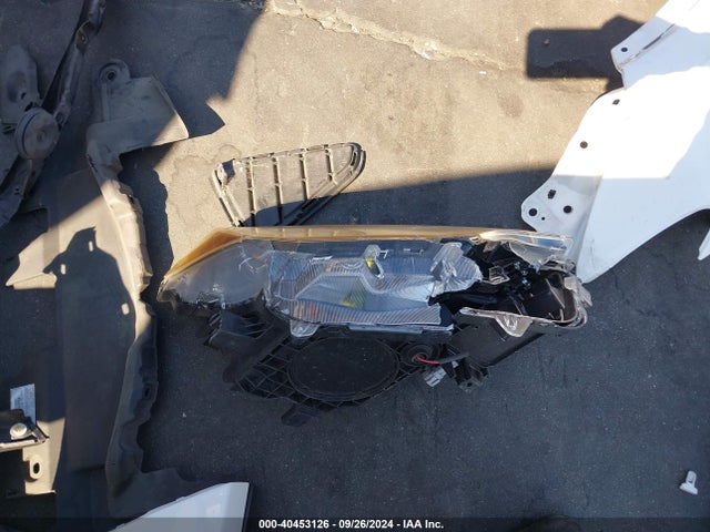 Toyota RAV4 LE 2016 JTMZFREV3GJ073320 Image 18