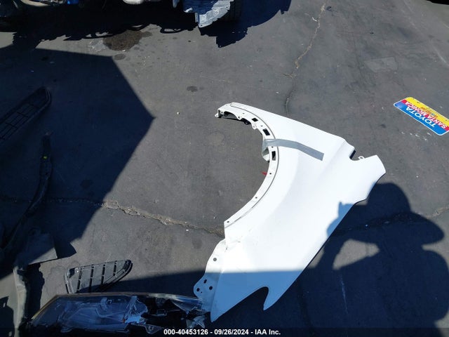 Toyota RAV4 LE 2016 JTMZFREV3GJ073320 Image 19