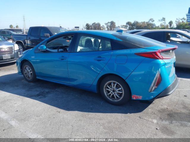 JTDKARFP9H3067513 Toyota Prius Prime Premium