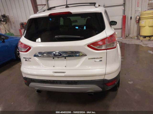 1FMCU9J91FUA00900 Ford Escape Titanium
