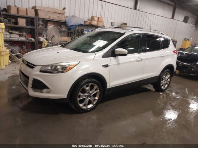 1FMCU9J91FUA00900 Ford Escape Titanium