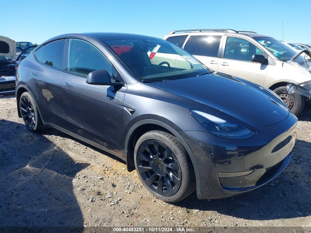 2024 TESLA MODEL Y 7SAYGDEE6RA269709 Photo 0
