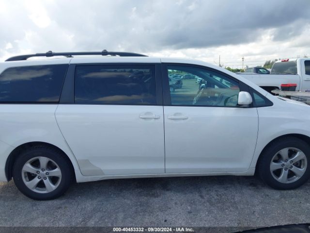 5TDKK3DC1FS575903 Toyota Sienna Le 8 Passenger