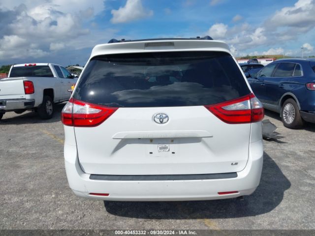 5TDKK3DC1FS575903 Toyota Sienna Le 8 Passenger