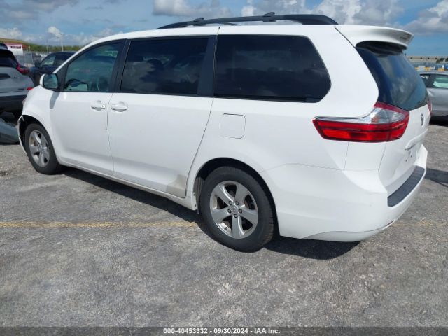 5TDKK3DC1FS575903 Toyota Sienna Le 8 Passenger