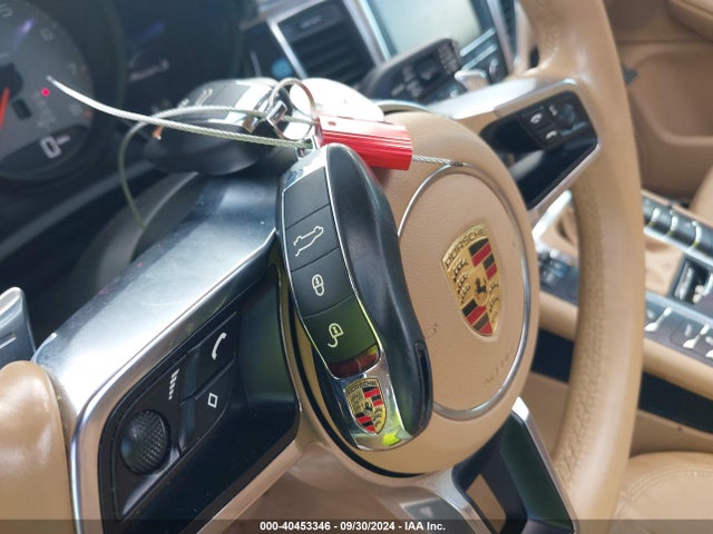 2016 PORSCHE MACAN WP1AB2A51GLB45401 Photo 10