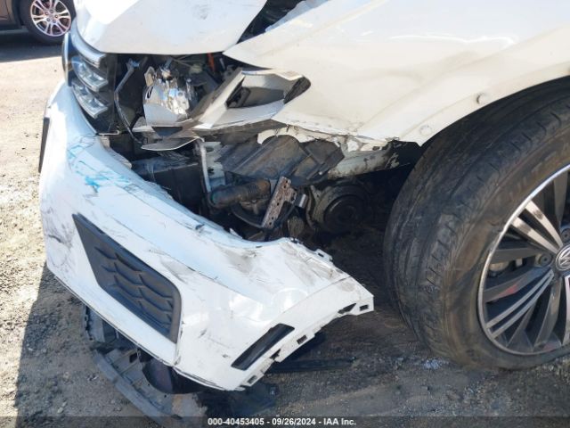 3VV3B7AX1JM178303 Volkswagen Tiguan 2.0t Se/2.0t Sel