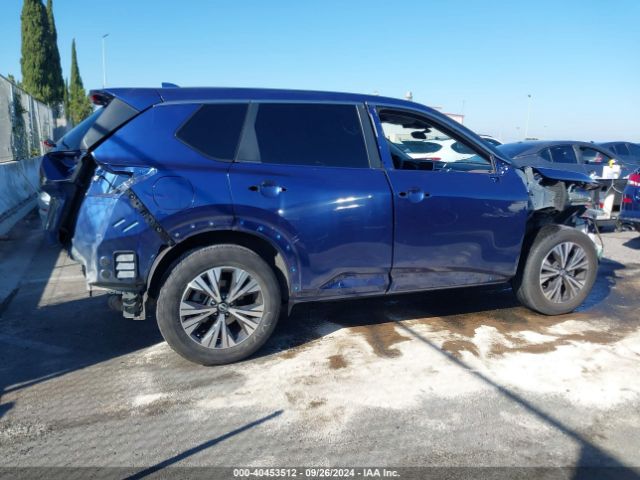 JN8BT3BA7PW404366 Nissan Rogue Sv Fwd