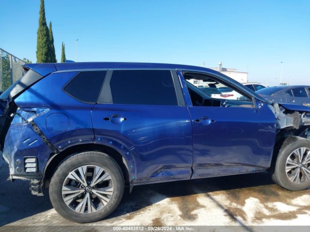 JN8BT3BA7PW404366 Nissan Rogue Sv Fwd