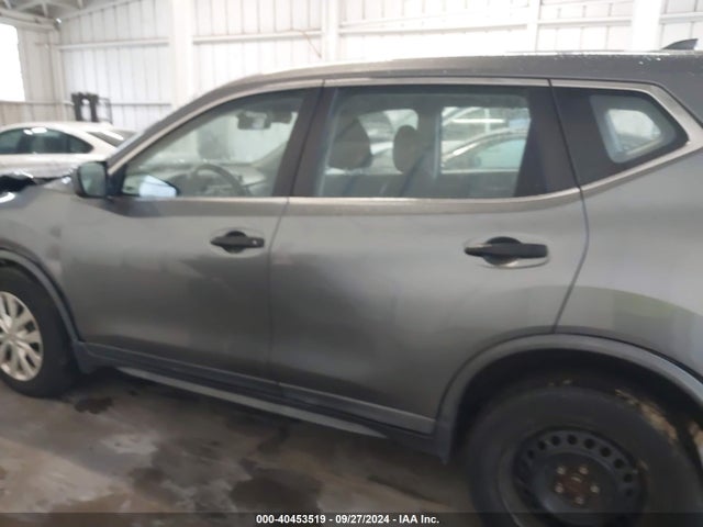 Nissan ROGUE S 2017 KNMAT2MV2HP603807 Image 14