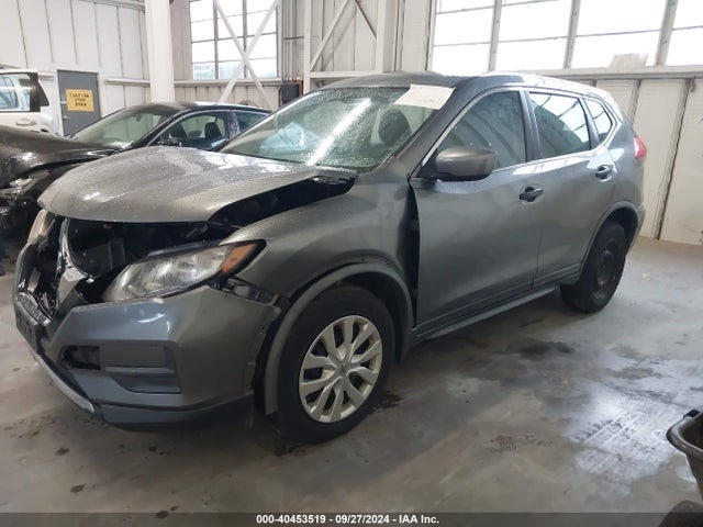 Nissan ROGUE S 2017 KNMAT2MV2HP603807 Image 2