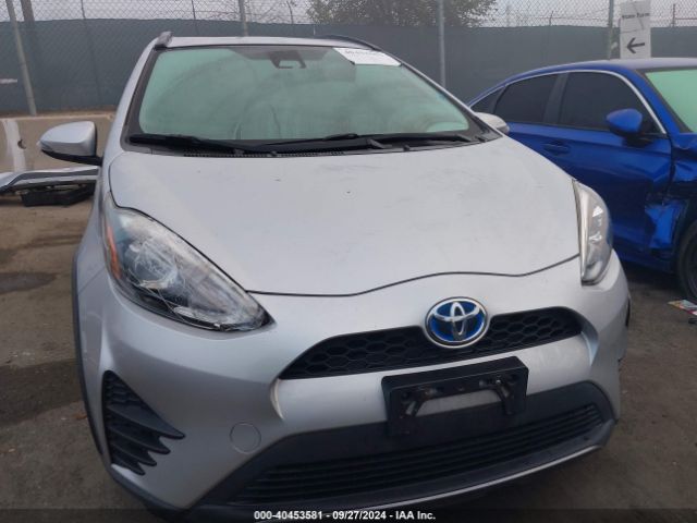 JTDKDTB31J1604836 Toyota Prius C One