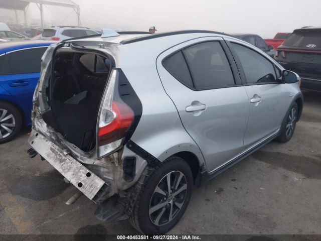 JTDKDTB31J1604836 Toyota Prius C One