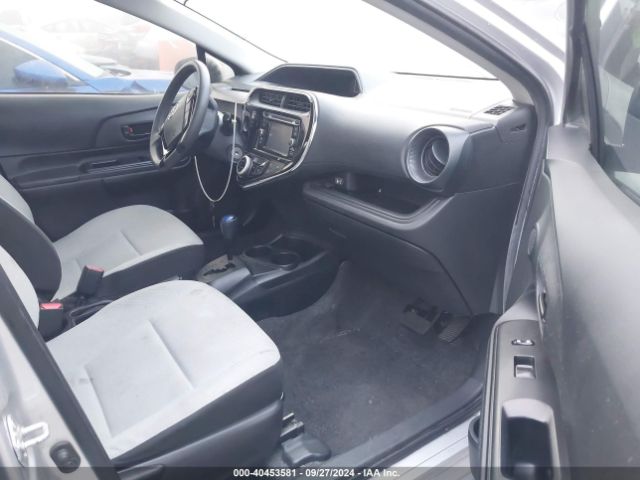 JTDKDTB31J1604836 Toyota Prius C One