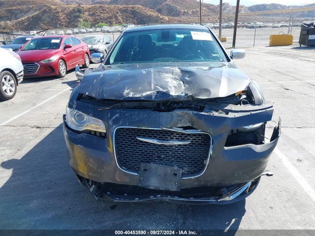 2C3CCAKG1KH612456 Chrysler 300 Limited Awd