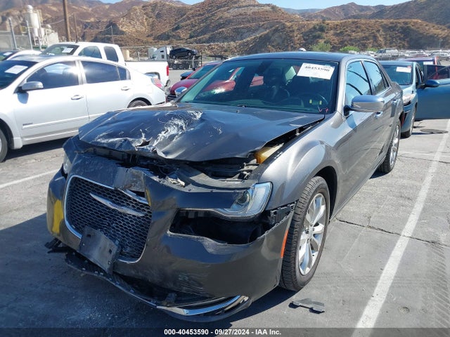 2C3CCAKG1KH612456 Chrysler 300 Limited Awd