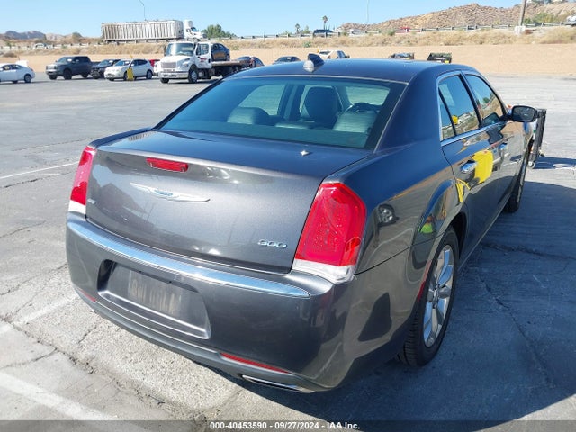 2C3CCAKG1KH612456 Chrysler 300 Limited Awd