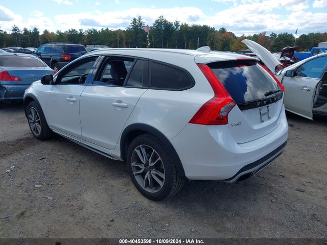 YV4612HK5G1019332 Volvo V60 Cross Country T5
