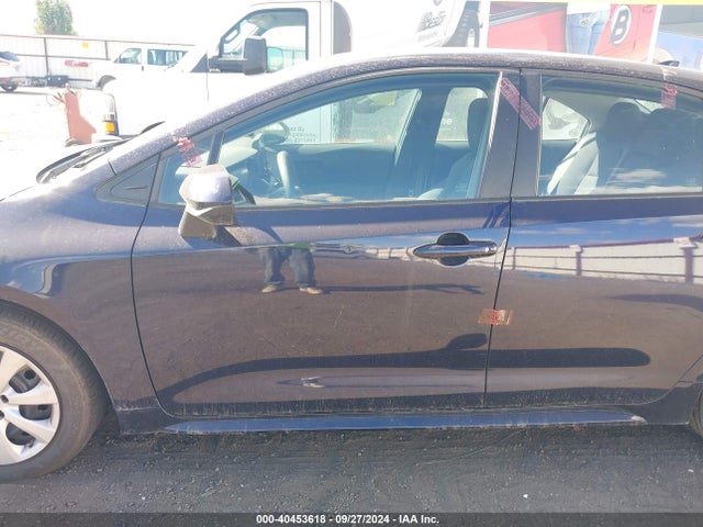 Toyota COROLLA LE 2022 5YFEPMAE5NP367959 Image 14