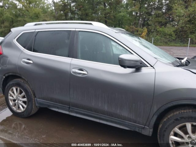 KNMAT2MV9HP517040 Nissan ROGUE SV