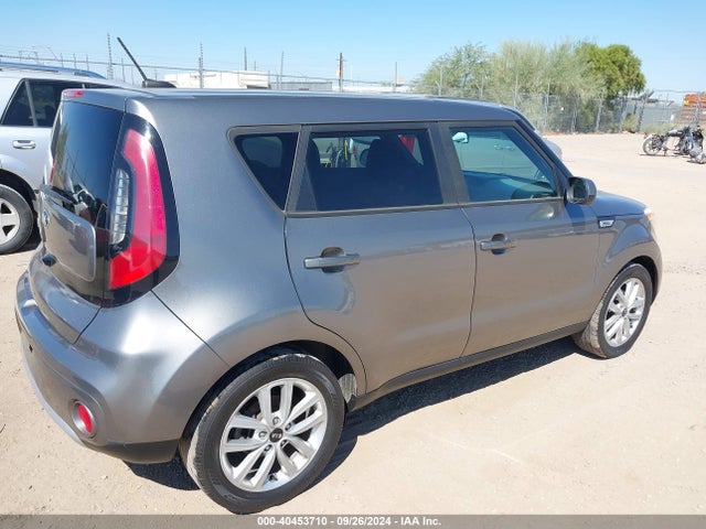 KIA SOUL + 2017 KNDJP3A57H7410602 Image 4