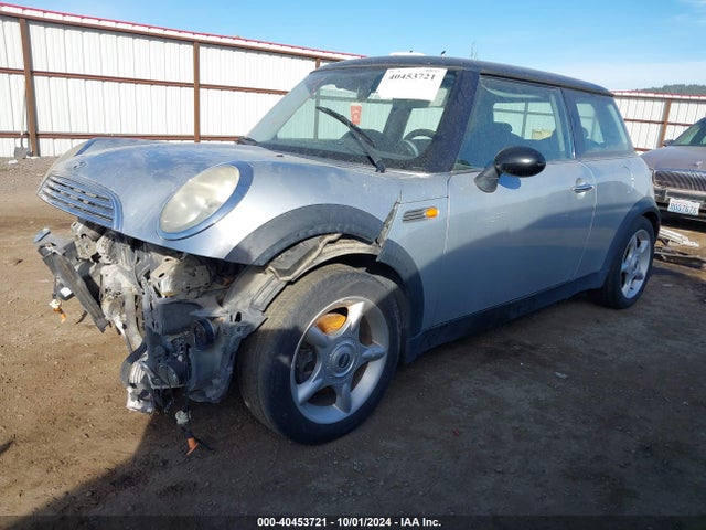 2004 MINI COOPER WMWRC33414TJ53650 Photo 1