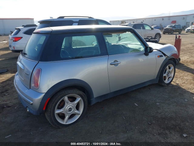2004 MINI COOPER WMWRC33414TJ53650 Photo 3