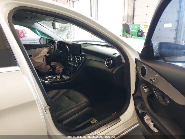 55SWF4KB6FU032622 Mercedes-Benz C 300 4matic/luxury 4matic/sport 4matic