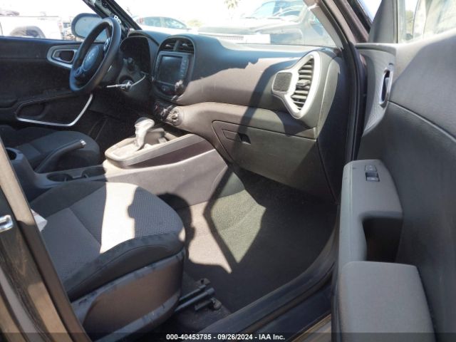 KNDJ23AUXN7811904 KIA SOUL LX