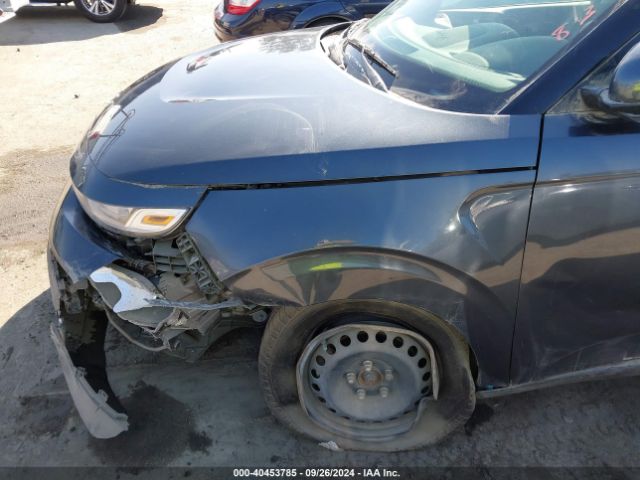 KNDJ23AUXN7811904 KIA SOUL LX