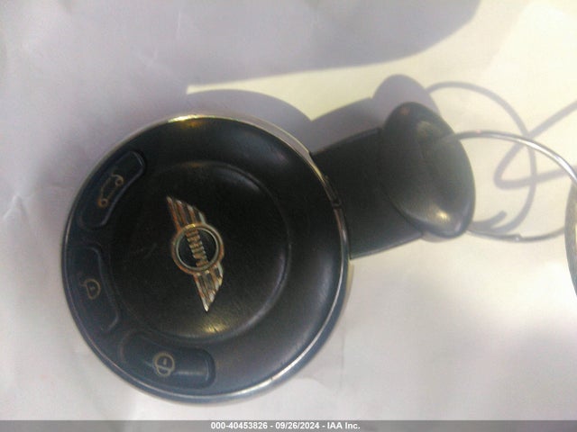 2011 MINI COOPER S WMWSV3C57BTY12929 Photo 10