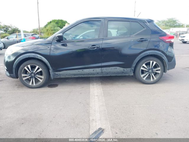 3N1CP5CU9JL526395 Nissan KICKS SV
