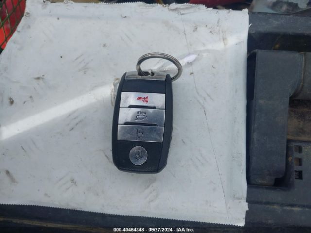 5XYPKDA50JG420282 KIA Sorento 3.3l Sxl