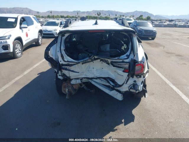 4S4BTADCXR3168617 Subaru Outback Premium