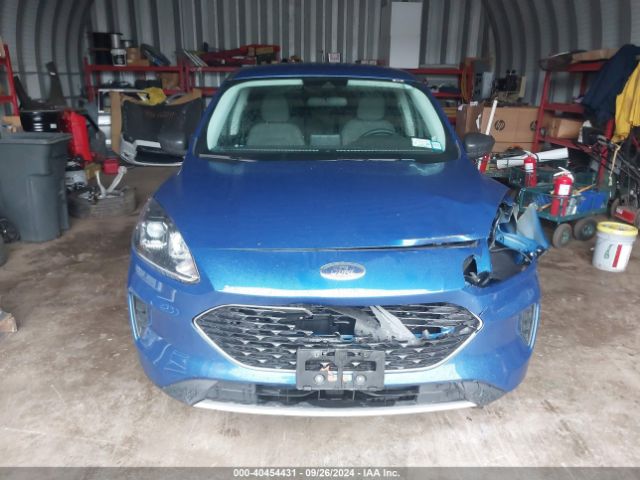 1FMCU9BZ8NUA49153 Ford Escape Se Hybrid