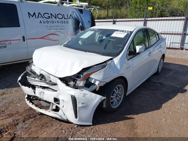Toyota Prius Le 2020 JTDKARFU3L3110595 Image 2