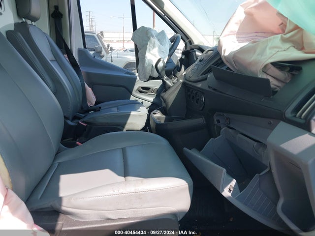 Ford Transit-350 2018 1FTBW2CM7JKA87337 Image 5