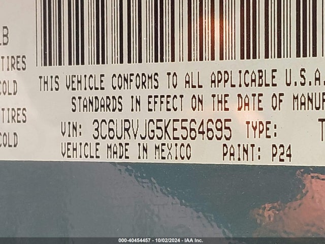 3C6URVJG5KE564695 RAM Promaster 3500 Cargo Van High Roof 159 Wb Ext
