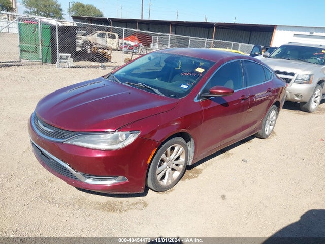 Chrysler 200 Limited 2015 1C3CCCAB8FN521425 Image 2