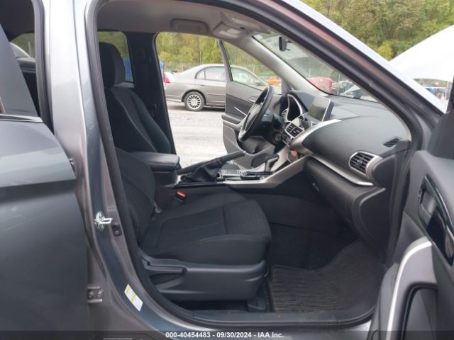 JA4AT4AAXJZ043522 Mitsubishi Eclipse Cross Le