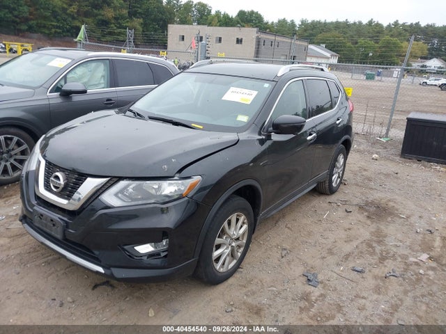 Nissan ROGUE SV 2017 KNMAT2MV3HP504218 Image 2