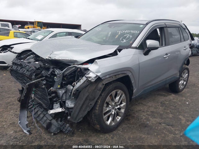 Toyota Rav4 Xle Premium 2019 JTMC1RFV1KJ016772 Image 2