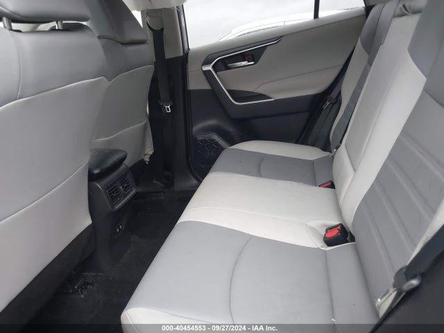 Toyota Rav4 Xle Premium 2019 JTMC1RFV1KJ016772 Image 8